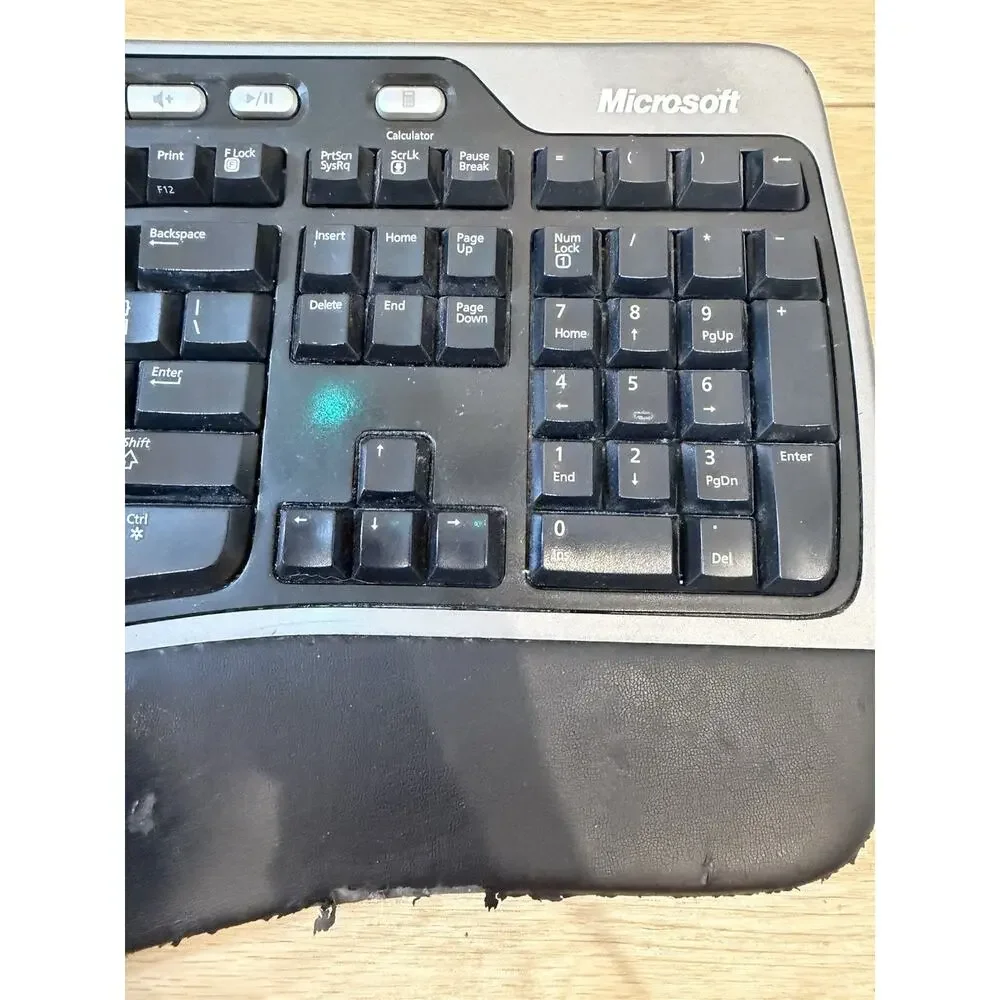 Microsoft Natural Ergonomic Keyboard 4000 V1.0 USB Wired Connection Tested